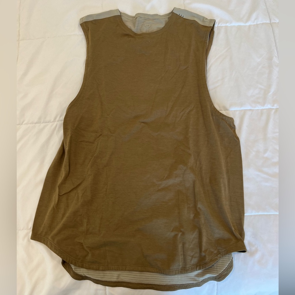 Lululemon tank top